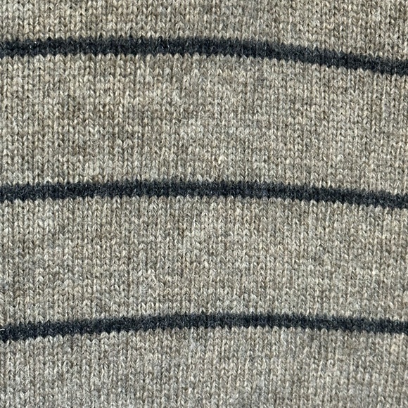 Vintage Men’s Eddie Bauer Sweater, size large - Picture 4 of 5